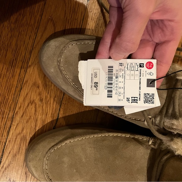 Zara FAUX FUR LINED FLAT SUEDE ANKLE BOOTS - Picture 5 of 8